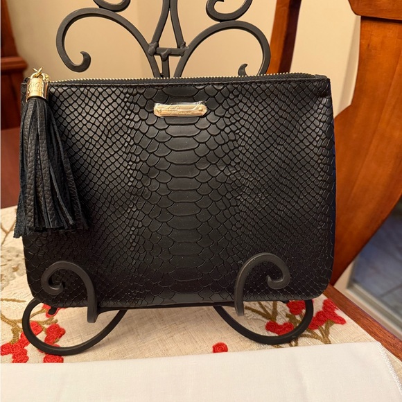 GiGi New York Black Women's All In One Clutch, New Without Tags - Picture 5 of 11